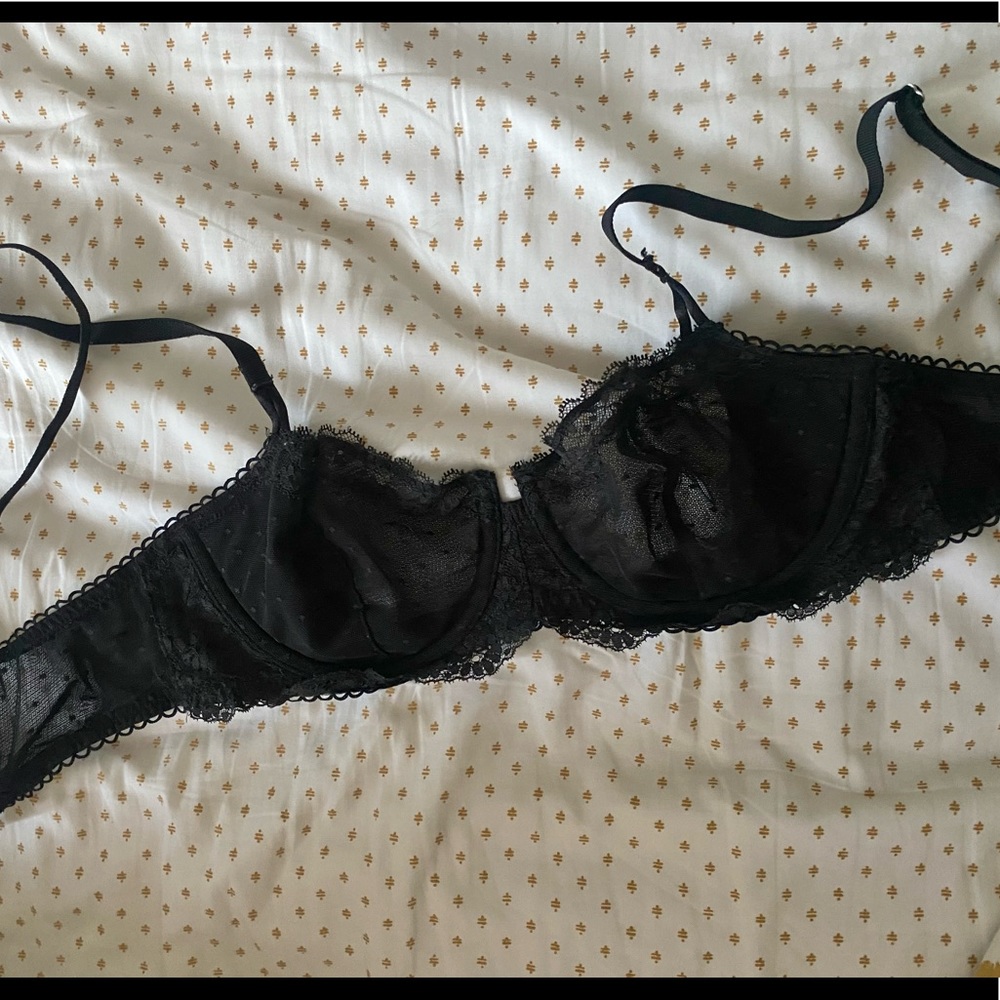 Victoria’s Secret Dream Angels Push Up No Padding Lace Mesh Bra